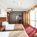 غراند إيوبوغلو